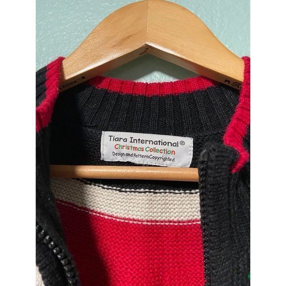 Vintage Tiara International Women’s Red and Black Christmas Sweater - Picture 6 of 8